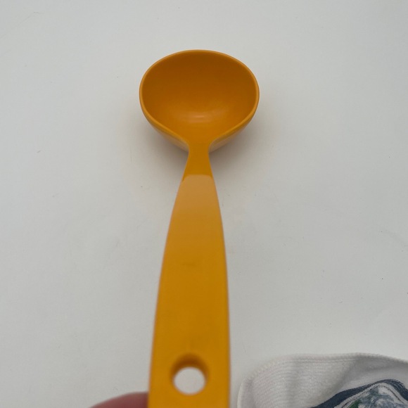 Machi Vintage Melamine Yellow Golden Ladle Spoon Plastic Hanging Hole Taiwan - Picture 2 of 6